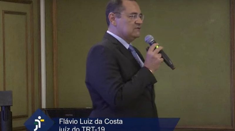 Vice-presidente da Amatra19, juiz Flávio Luiz da Costa ministra curso sobre reclamação pré-processual no TRT-BA