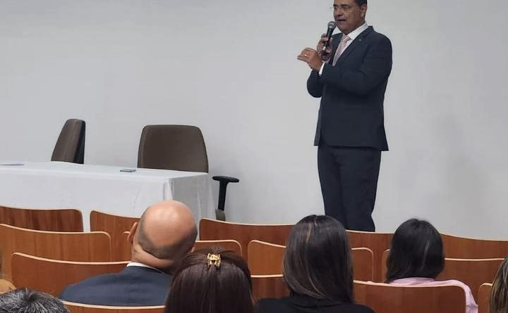 Vice-presidente da Amatra19, juiz Flávio Luiz da Costa palestra sobre mediação pré-processual para magistrados(as) do Tribunal Regional do Trabalho da 8ª Região